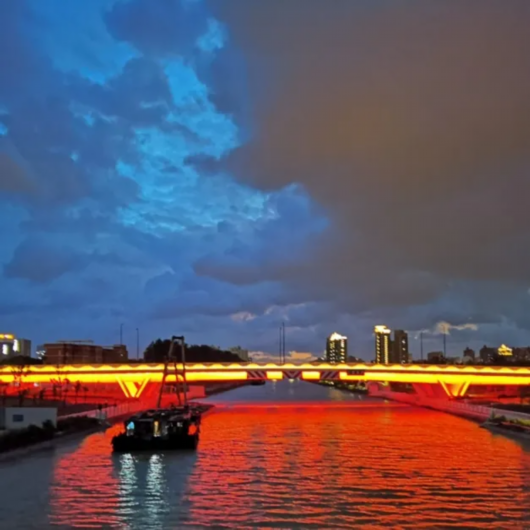 奉贤新城又添新夜景,浦南运河桥亮灯