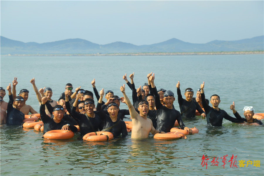 多图直击!海军陆战队某旅濒海实战化训练