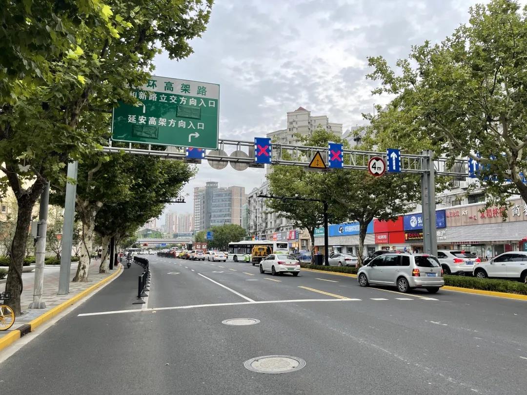 大渡河路超长连续护栏不见了市民过街更便捷多亏了一封信