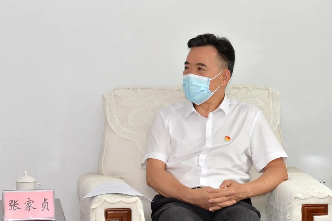 市检察院党组成员,副检察长张家贞