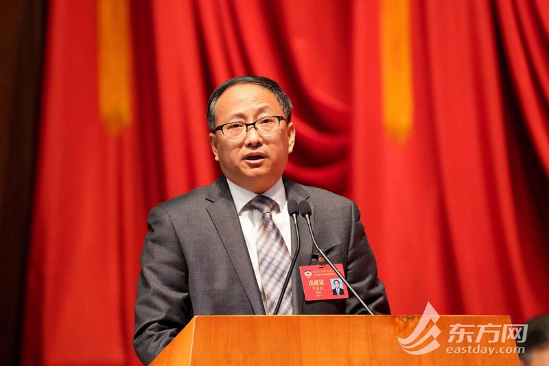 王长元委员：大力探索推进离岸金融发展