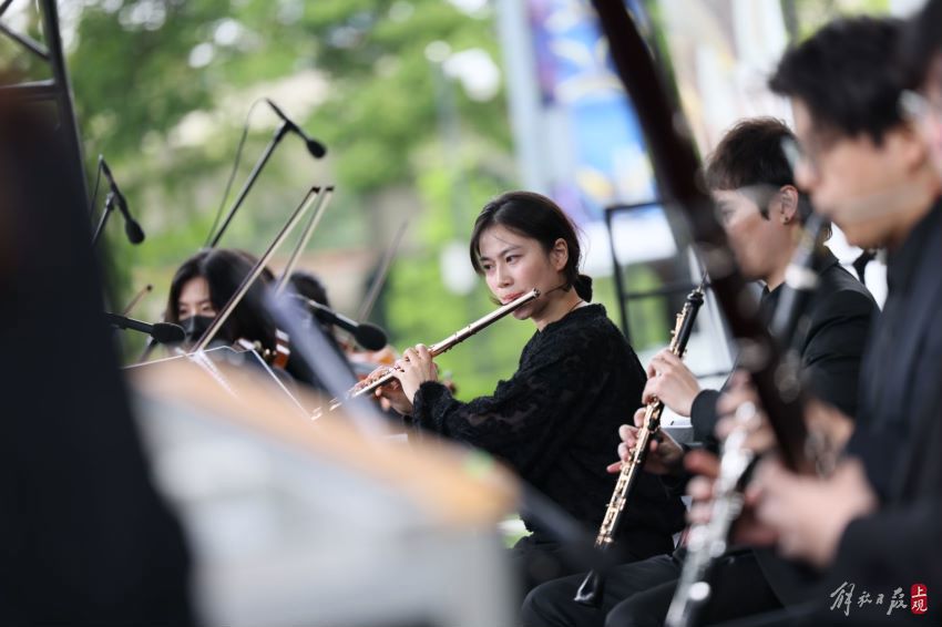 上海城市草坪音乐会“春之声”开演，公共文化服务触手可及