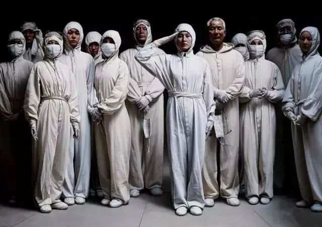 非典记忆 2003年"非典"曾在人们记忆深处镌刻下沉重的印记.