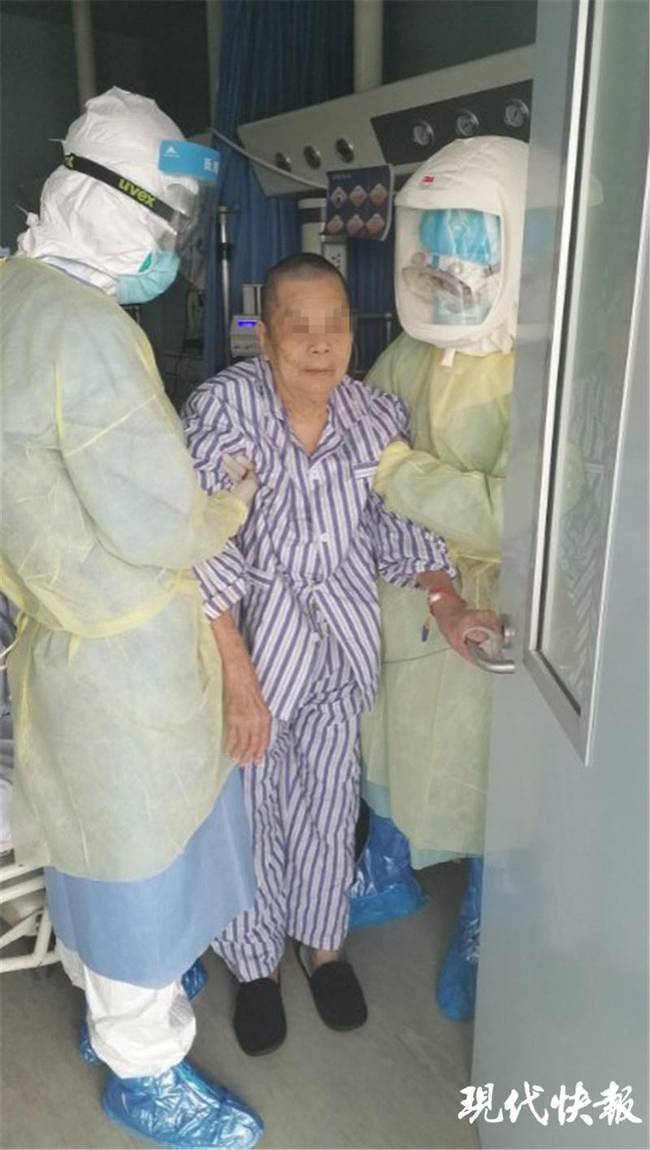 85岁武汉婆婆出院主治医生为她写下14篇救治日记