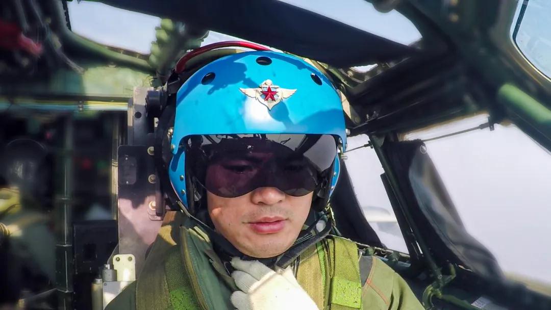 直擊海軍航空兵某團實彈轟炸訓練