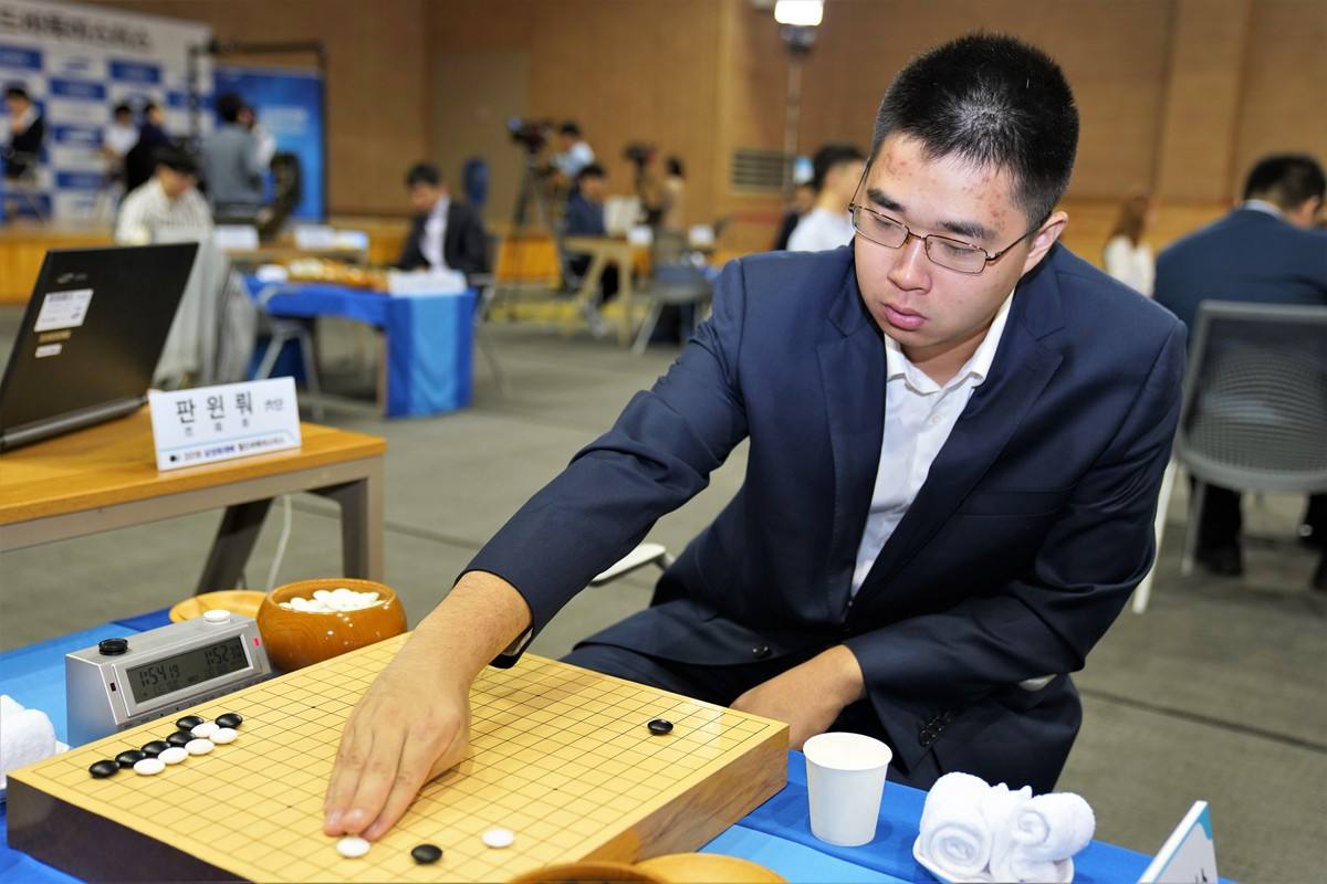 澎湃新闻|范蕴若因抑郁症离世，中国围棋怀念谦逊、冷静的他