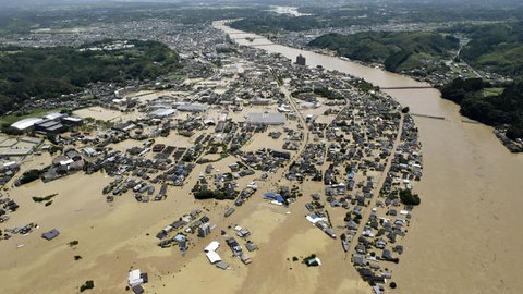 央视网|大雨影响 日本熊本县八代市等地约5370户停电