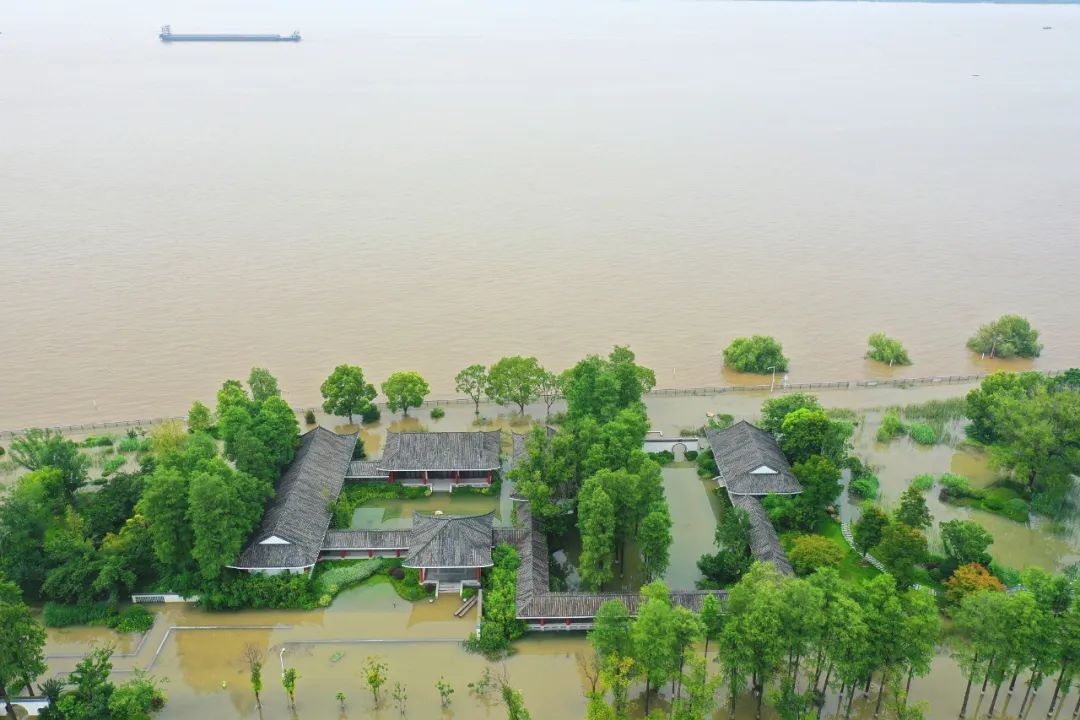 楚天都市报|第八轮降雨强势来袭！这次要下到……湖北什么时候才能出梅？