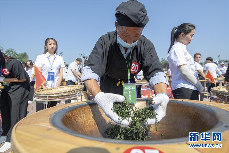 新华网|飞岭村：一个小山村的华丽转身