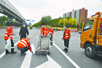 北京晚报|疏堵 社区交警使出这三招