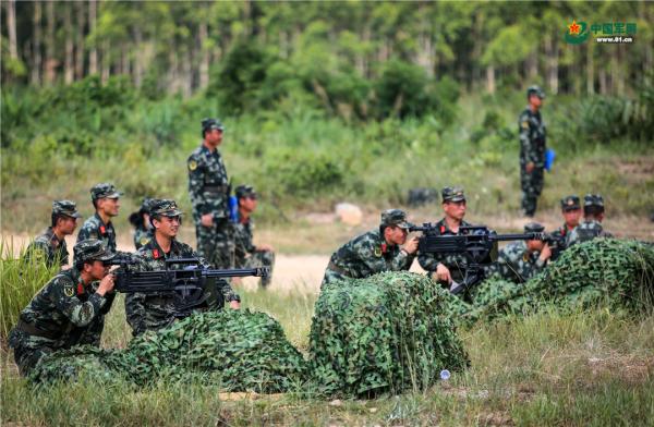 中国军网|直击武警重火器实弹射击现场