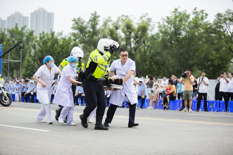 人民日报客户端陕西频道|空地一体应急救援，这场演练燃爆了