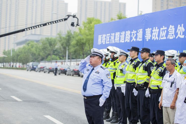 人民日报客户端陕西频道|空地一体应急救援，这场演练燃爆了