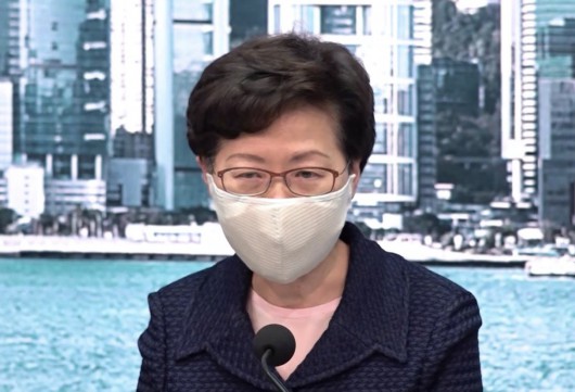 央视网|美国就香港国安法威胁制裁香港部分官员 林郑月娥回应：一笑置之、嗤之以鼻