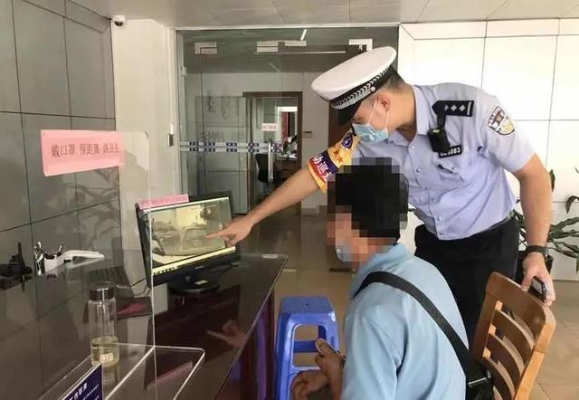 春城晚报|不礼让救护车被开罚单,给市民上了一课