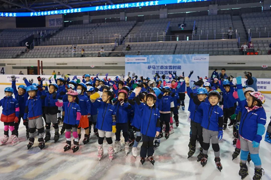 东方网|“萨马兰奇冰雪时间”登陆沪上 面向青少年普及冰雪运动