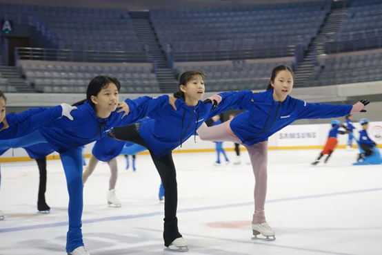 东方网|“萨马兰奇冰雪时间”登陆沪上 面向青少年普及冰雪运动