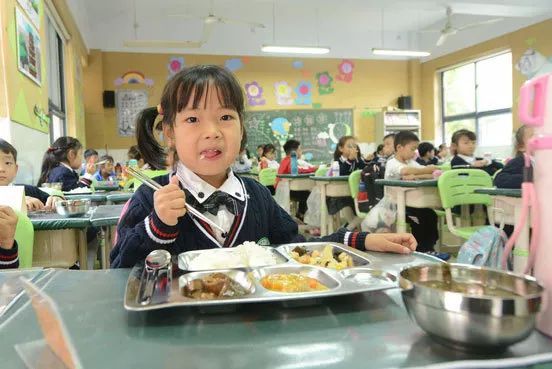 澎湃新闻|重庆：制止餐饮浪费，力争今年底前建成市级绿色学校500所