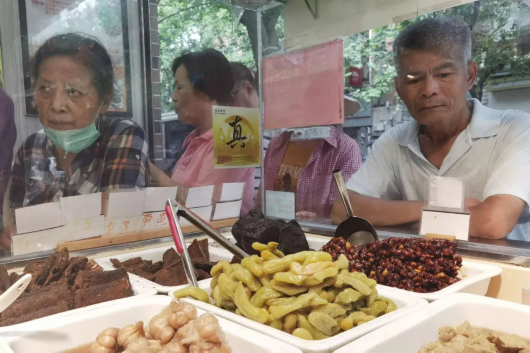 腾讯微信|培丽酱菜酱料第三代传人戴立贵，寻回了上海人“遗失”的老味道