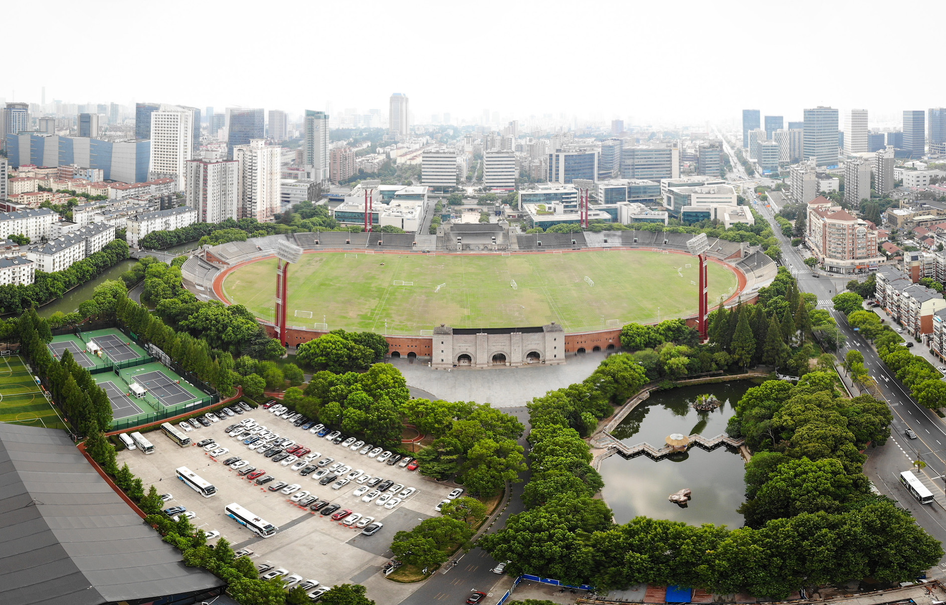江湾体育中心为了广大市民有更好的使用体验,市体育局特别提醒领券用