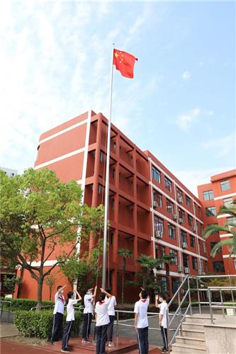 上海市浦东新区陆行中学北校|[浦东]陆行中学北校:升旗仪式-浓情九月 桃李芬芳