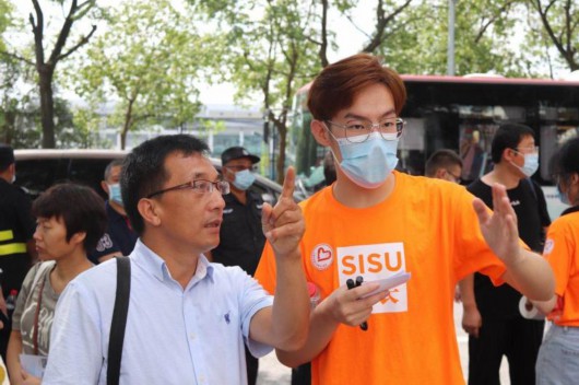 上观新闻|双鱼座最多？透过大数据，看看“同桌的你”都有些谁？