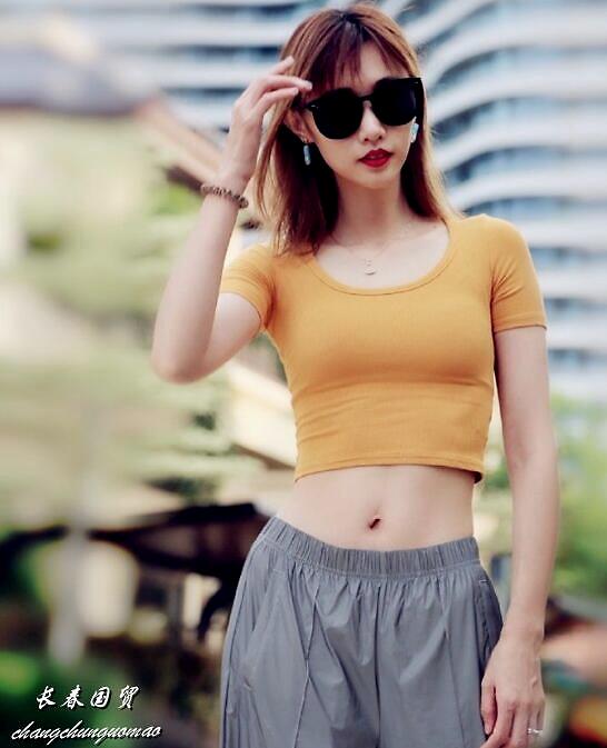 凤凰娱乐|巩汉林29岁儿媳近照曝光：清纯靓丽 大秀好身材