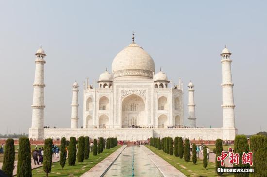 纵相新闻|近七成美国人不信美政府能确保疫苗安全、张文宏称第二波疫情是必然，今日疫情汇总