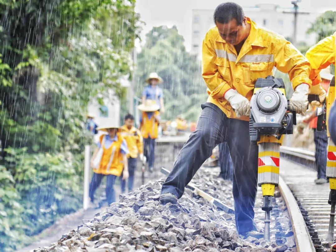 中国铁路|中国通往越南的铁路，有何魅力？