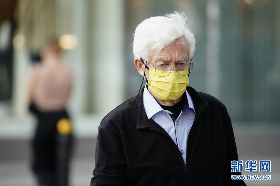 新华网|波兰单日新增确诊病例数创新高