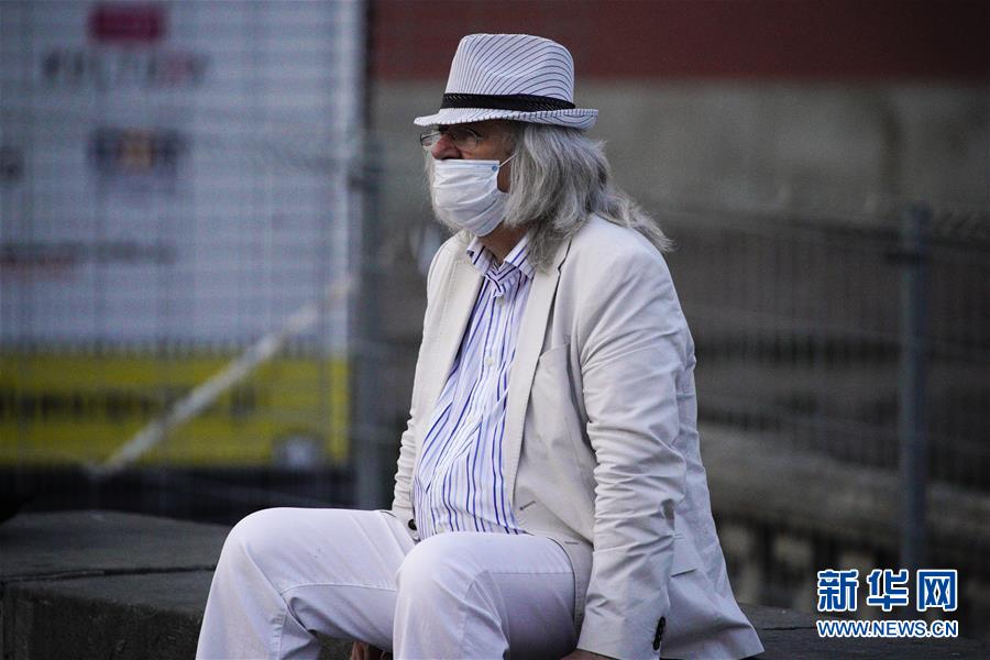 新华网|波兰单日新增确诊病例数创新高