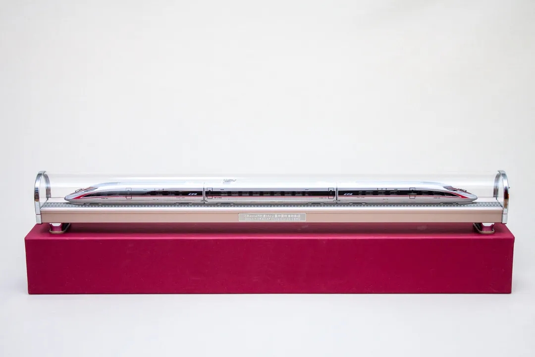 中国铁路|坐高铁看中国致敬家国情怀点亮心中梦想