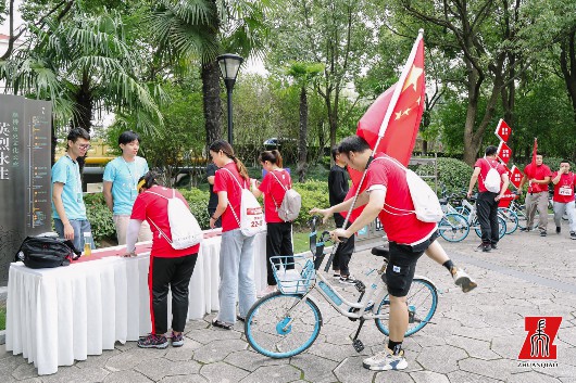 上观新闻|在行走中感受城市变迁 闵行这里举行红色定向赛