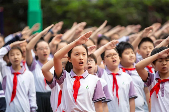 上海市格致初级中学|[黄浦]格致初级中学:厚植家国情怀 传承红色基因