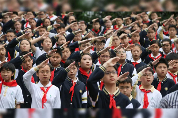 上海市格致初级中学|[黄浦]格致初级中学:厚植家国情怀 传承红色基因