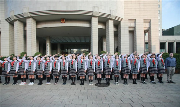 上海市格致初级中学|[黄浦]格致初级中学:祖国 您好！