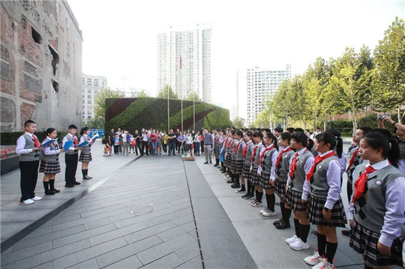 上海市格致初级中学|[黄浦]格致初级中学:祖国 您好！