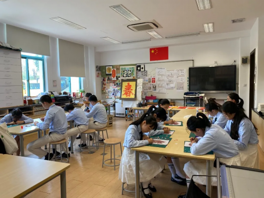 绿色青浦|宋庆龄学校： “小小地球村”学子 “云快闪”为全人类祈福