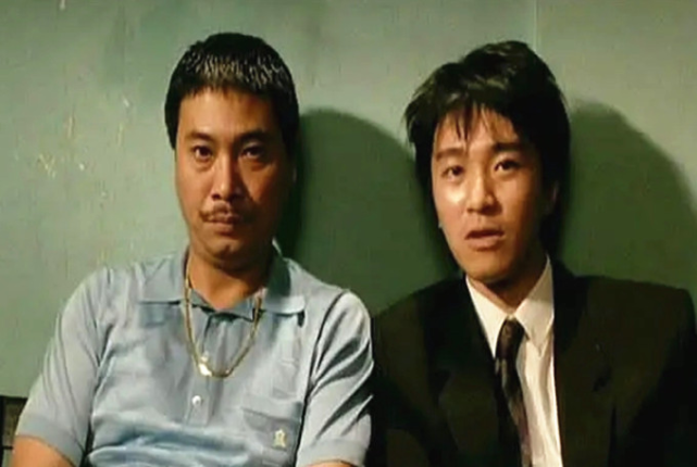 67岁吴孟达头发乌黑精神好与释小龙同框引回忆