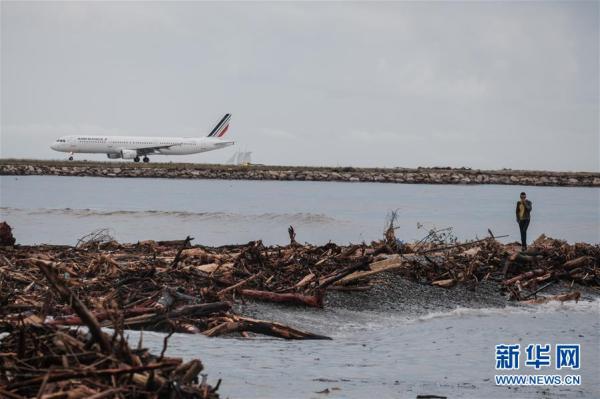 新华网|法国东南部地区遭暴风雨袭击[组图]