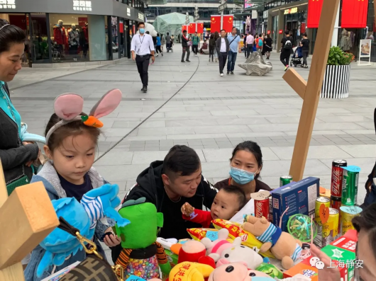 上海静安|静安大宁音乐广场在十一假期的尾声举办了亲子共享集市