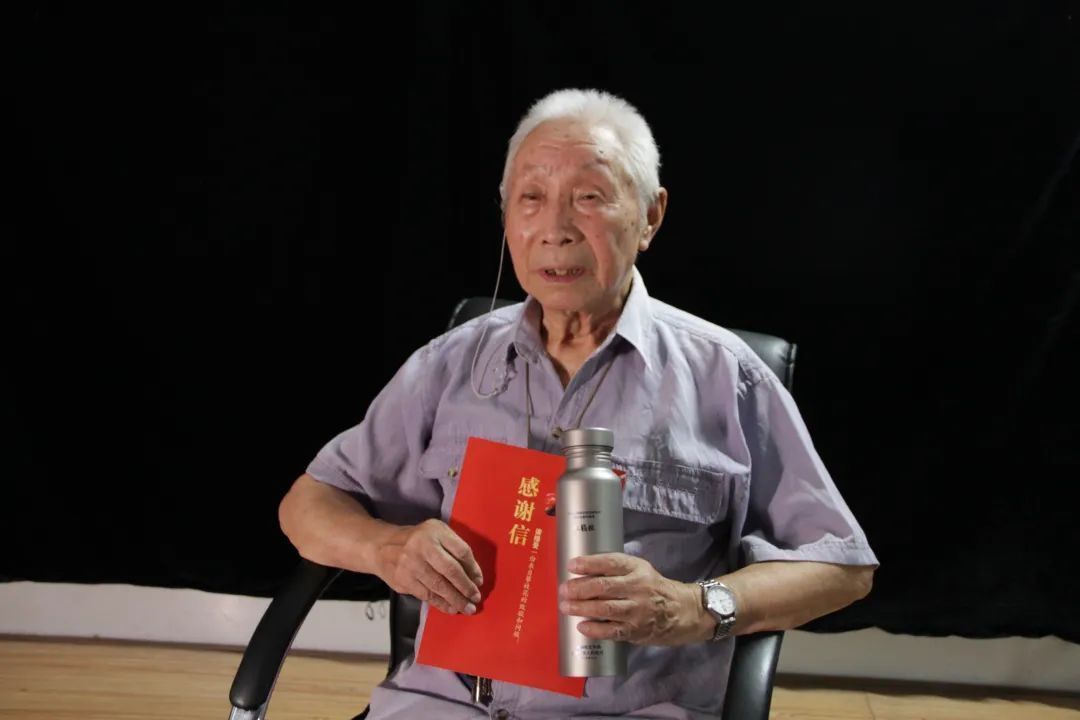 人民日报客户端辽宁频道|70年炼铁生涯，东北大学95岁老教授手稿如印刷体