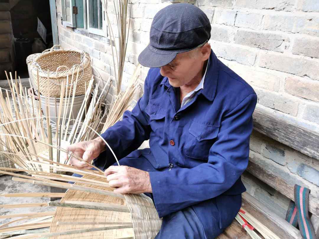 人民日报客户端广西频道|竹筐爷爷：做的是手工 守的是情怀