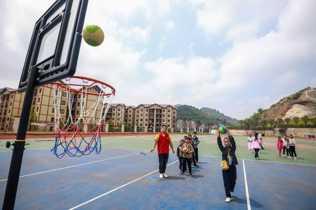 柏杨林恒大阳光小学图片