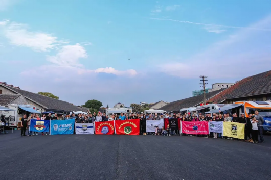 上海松江|“晒谷场”变身“百车秀场” 松江这里的集市人气爆棚