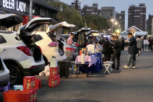 上海松江|“晒谷场”变身“百车秀场” 松江这里的集市人气爆棚