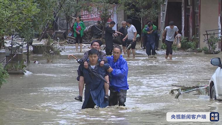 央视新闻客户端|极端强降水频发、旱涝并存！入汛以来云南暴雨天气突破历史纪录