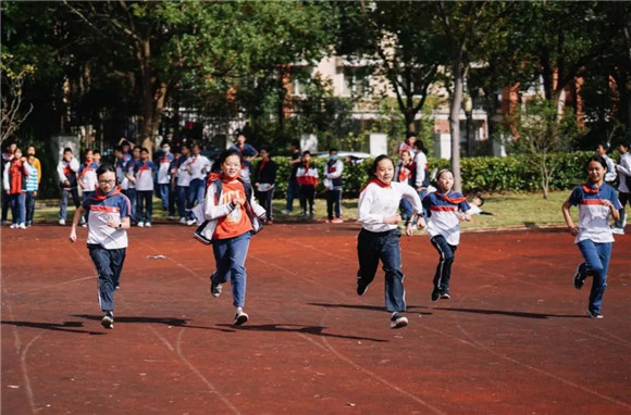 上海市浦东新区教育学院实验中学|[浦东]浦东新区教育学院实验中学:恰同学少年 风华正茂-2020年秋季运动会