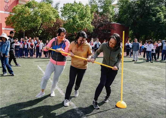 上海市浦东新区教育学院实验中学|[浦东]浦东新区教育学院实验中学:恰同学少年 风华正茂-2020年秋季运动会