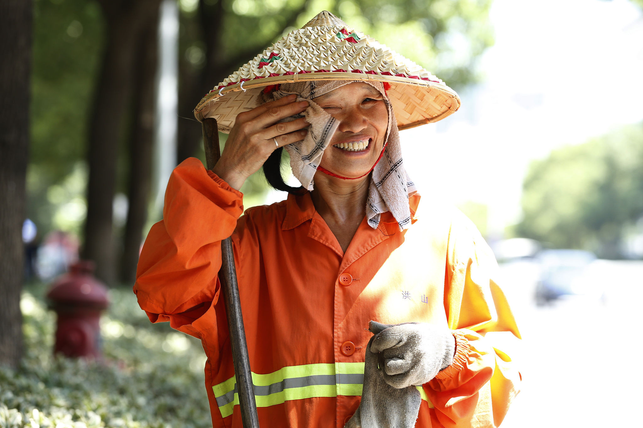 环卫工人节 向橙色卫士致敬